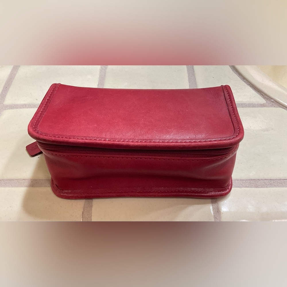Vintage Coach Red Leather Chubby Cosmetic case #6925